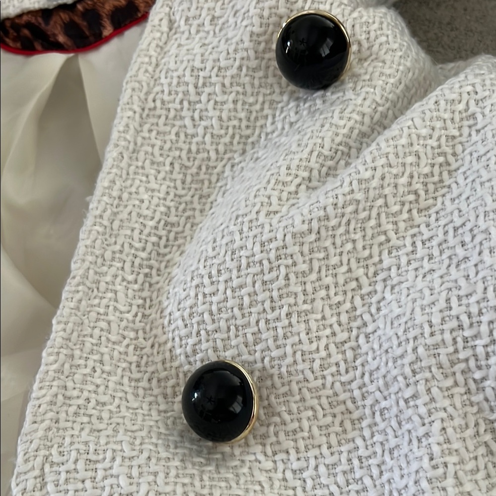 Steve Madden White Cape with Hood and Belt - Picture 9 of 9